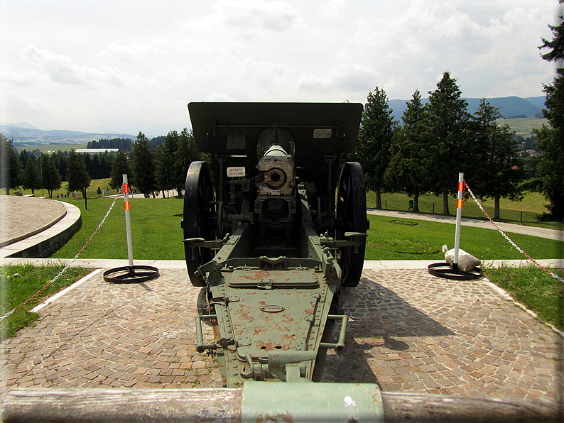 foto Sacrario militare di Asiago